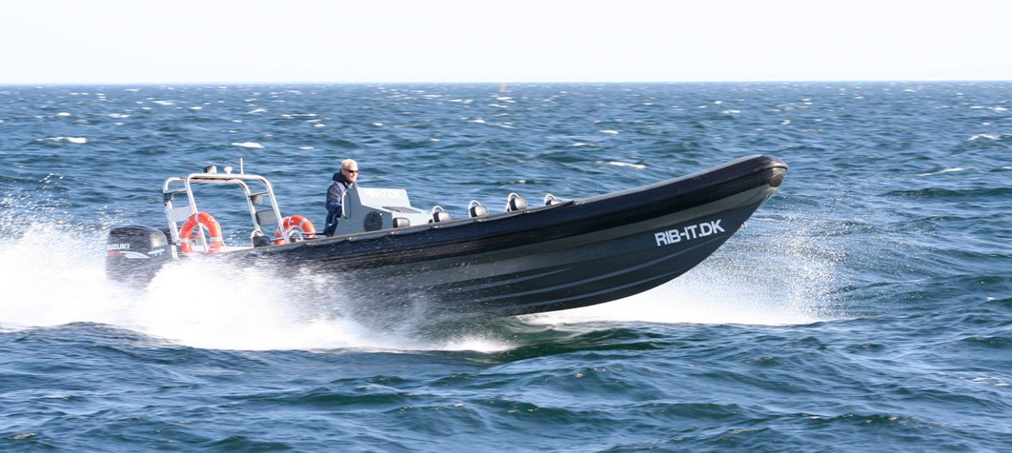 Racerbåd fra RIB IT i Limfjorden ved Aalborg