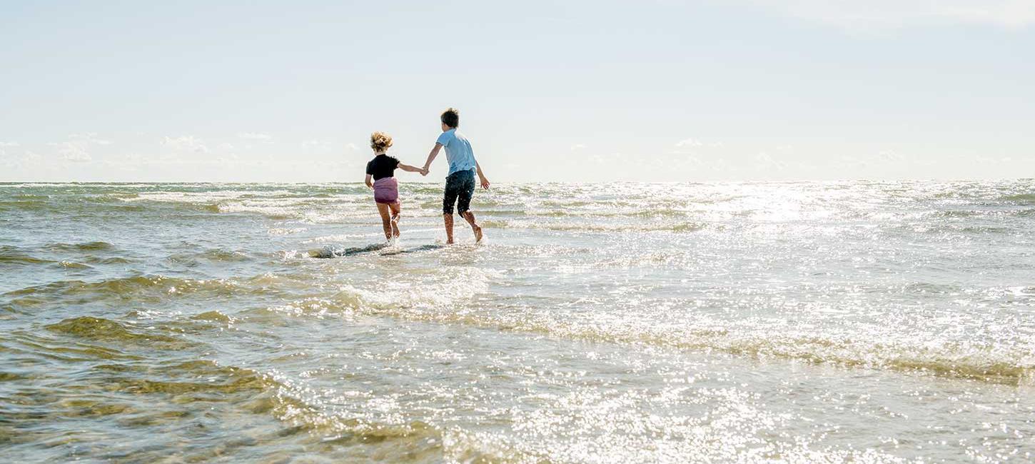 Børn på strand