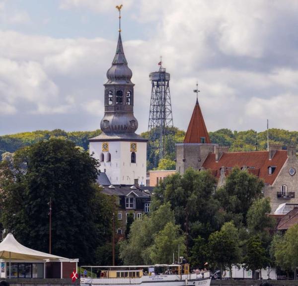 Budolfi kirke og aalborg tårnet