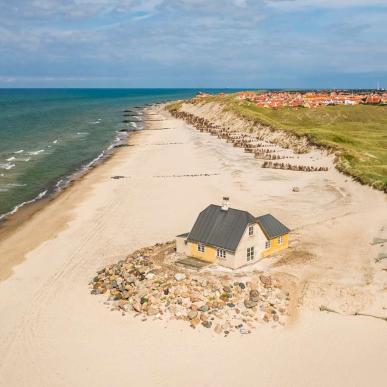 Hus på strand i Skagen